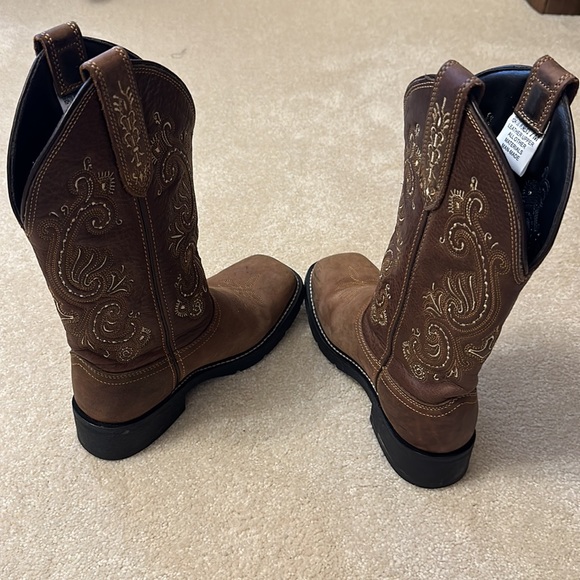 Leather embroidered western boots size 7M square toes - Picture 3 of 8